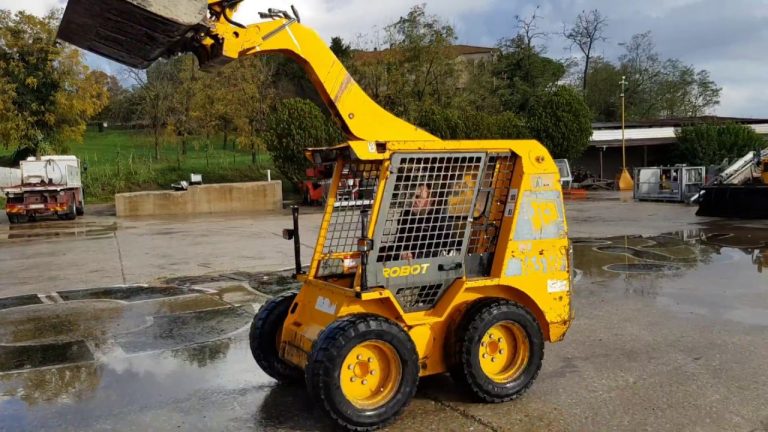 JCB 165 Robot